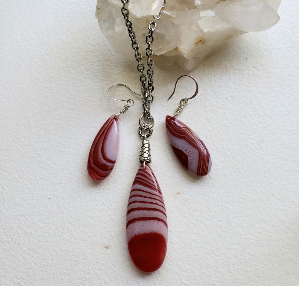 Red and white Agate teardrop pendant, decor sterling beads, chain, matching earrings